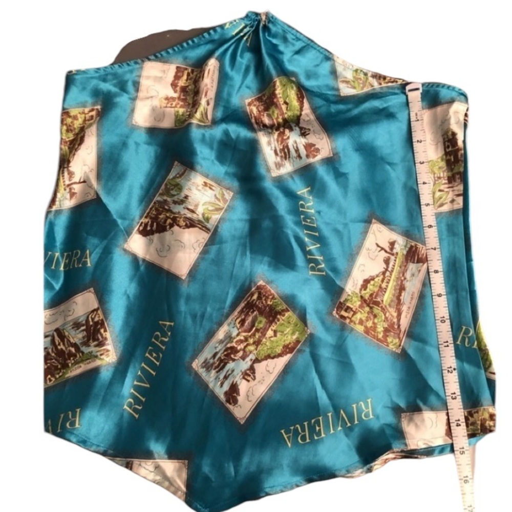 Old Navy size XL Aqua 𝅺blue silk like halter Venice print